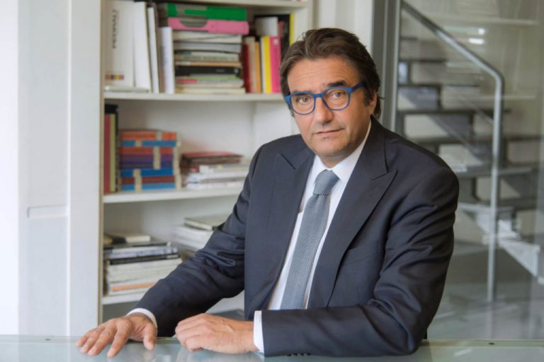 Γιάννης Νικολαράκος: «Δεν θα επιτρέψω σε κανέναν να εμπαίζει τους Μαρουσιώτες, πουλώντας το χάρισμα του εκλεκτού»