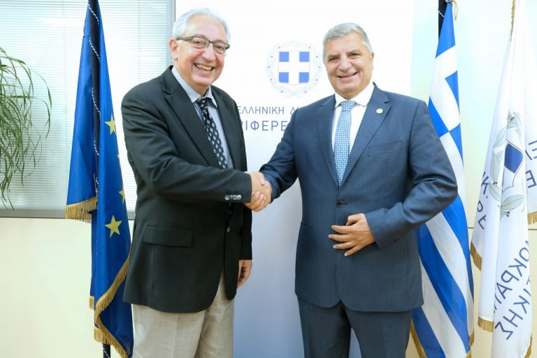 Συνάντηση του Δημάρχου Αμαρουσίου Θεόδωρου Αμπατζόγλου με τον Περιφερειάρχη Αττικής Γιώργο Πατούλη