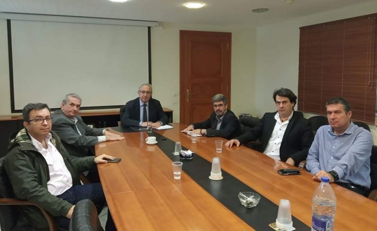 Συνάντηση του Δημάρχου Αμαρουσίου Θ. Αμπατζόγλου με τον Αστυνομικό Διευθυντή της Υποδ/νσης Ασφαλείας Β.Α. Αττικής Ιων. Λιανουδάκη και τον Διοικητή Ασφαλείας Αμαρουσίου Φ. Τσελέπη