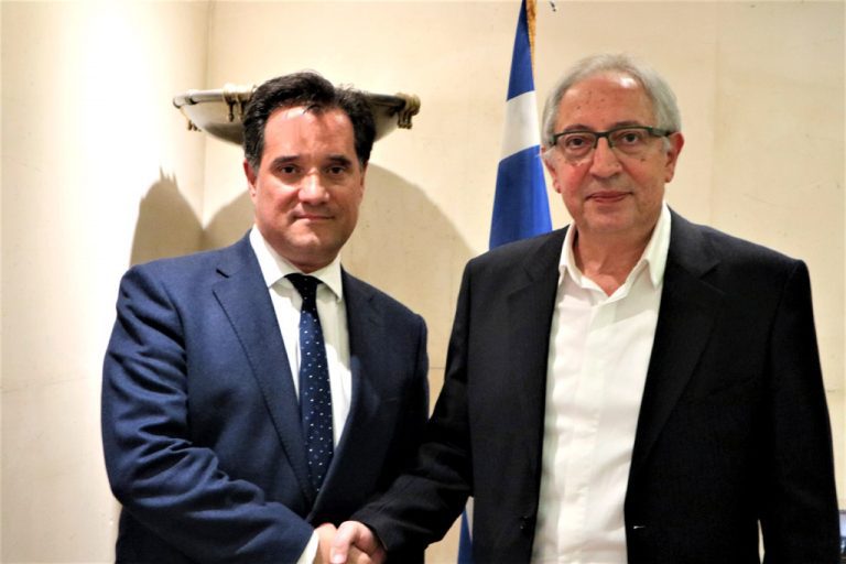Συνάντηση του Δημάρχου Αμαρουσίου Θεόδωρου Αμπατζόγλου με τον Υπουργό Ανάπτυξης και Επενδύσεων Άδωνι Γεωργιάδη