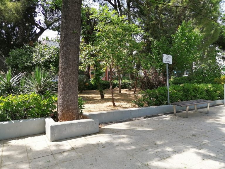 Εργασίες καθαριότητας και συντήρησης πρασίνου στην περιοχή των Αγίων Αναργύρων και του κέντρου Αμαρουσίου