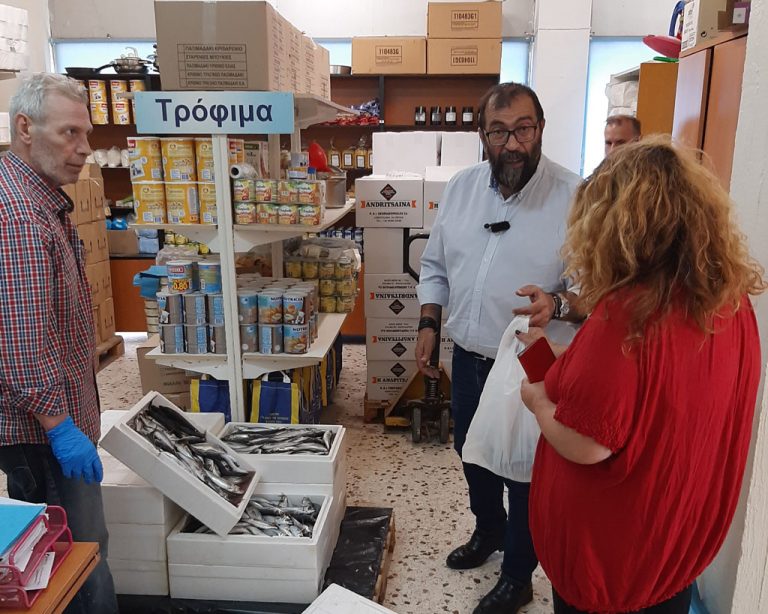 Διανομή φρέσκων ψαριών σε ευπαθείς κοινωνικές ομάδες του Δήμου Αμαρουσίου