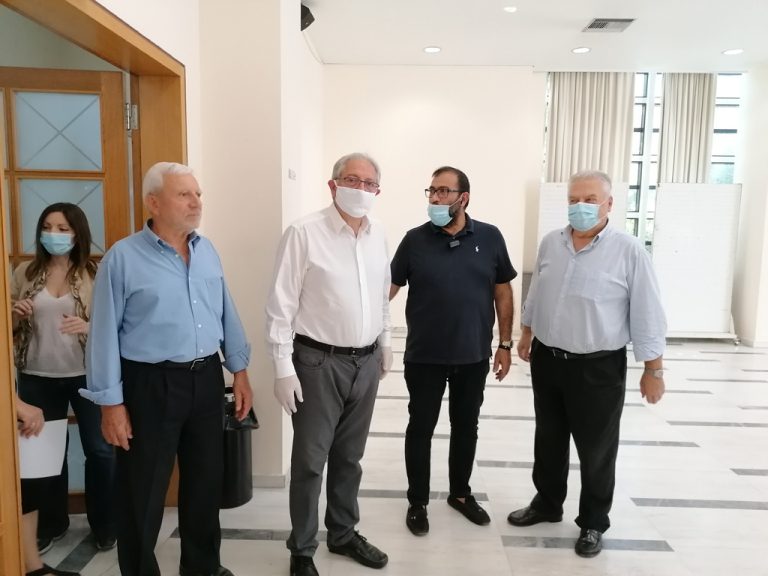 Κλιμάκιο του ΕΟΔΥ στο Δήμο Αμαρουσίου για τη λήψη δειγμάτων έναντι της επιδημίας covid19