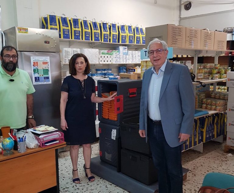 Συνεχίζεται η στήριξη  διανομής γευμάτων στο Δήμο Αμαρουσίου από το Υπουργείο Εσωτερικών και την Περιφέρεια Αττικής