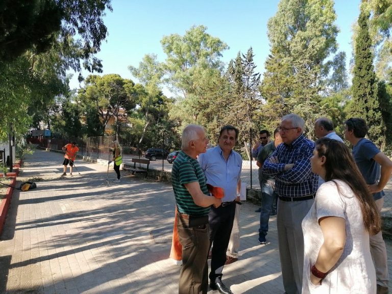 Παρουσία του Δημάρχου Αμαρουσίου Θεόδωρου Αμπατζόγλου οι εργασίες καθαριότητας, συντήρησης πρασίνου στην περιοχή του Παραδείσου – Διαβούλευση με τους πολίτες