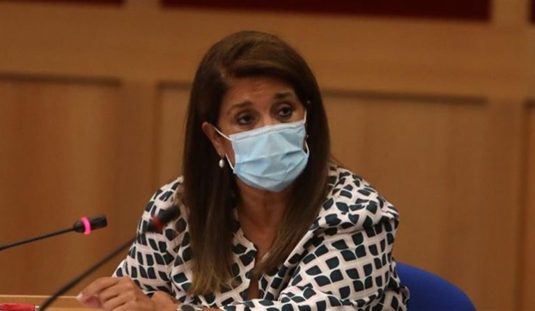 Οδηγίες για τις προδιαγραφές της κατάλληλης μάσκας για παιδιά, ο σωστός τρόπος χρήσης της και η λειτουργία των κυλικείων από την καθηγήτρια ΕΚΠΑ Β. Παπαευαγγέλου