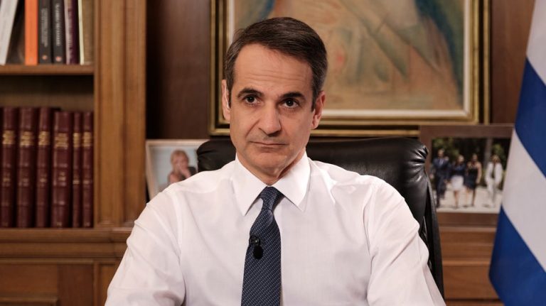 Μήνυμα Κυρ.Μητσοτάκη για την πανδημία: Μάσκες παντού, απαγόρευση κυκλοφορίας 12.30 με 5.00 το πρωί, στις επιβαρυμένες περιοχές