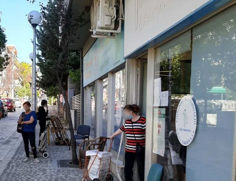 Με τη διανομή ειδών παντοπωλείου και οπωροκηπευτικών συνεχίστηκε η διανομή επισιτιστικής βοήθειας και βασικής διατροφής προς τους ωφελούμενους του επιχειρησιακού προγράμματος ΤΕΒΑ