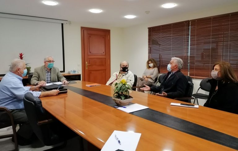 Συνάντηση εργασίας του Δημάρχου Αμαρουσίου Θ. Αμπατζόγλου σχετικά με τη δημιουργία πρότυπου χώρου πρασίνου στην περιοχή του Αγίου Θωμά στο πλαίσιο του Ευρωπαϊκού προγράμματος “LIFE Grin”