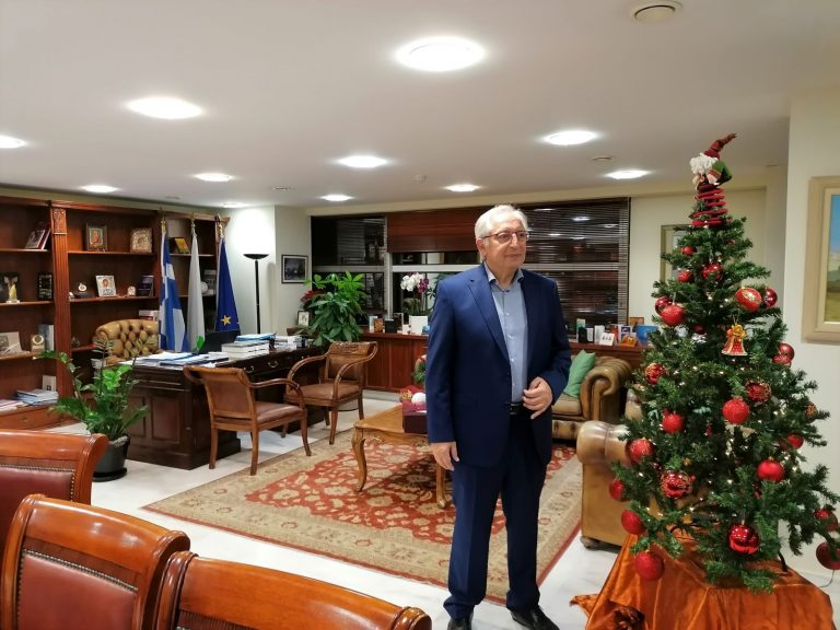 Ευχές για το 2021 από τον Δήμαρχο Αμαρουσίου Θ. Αμπατζόγλου και πρωτοχρονιάτικα κάλαντα από τη Φιλαρμονική Ορχήστρα του Δήμου – Δήμος Αμαρουσίου