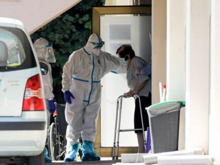 Σαράντα κρούσματα κορονοϊού σε ηλικιωμένους και εργαζόμενους βρέθηκαν σε γηροκομείο στο Μαρούσι
