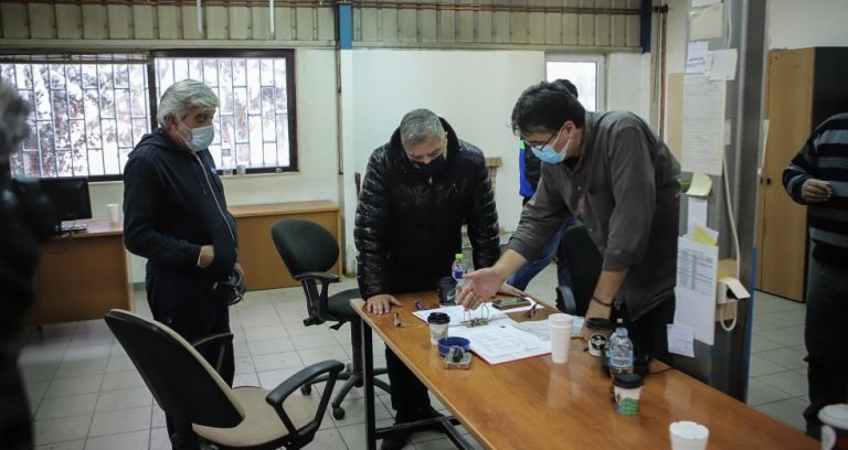 Ο Πατούλης έκλεισε τα μικρόφωνα