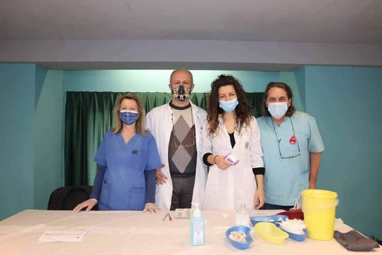 Οι εθελοντές αιμοδότες του Χαλανδρίου έστειλαν το μήνυμα: «Δίνουνε αίμα – Νικάμε το φόβο»