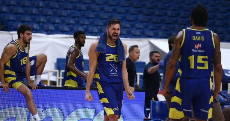 Χωρίς… ταβάνι το Λαύριο, νίκησε και την ΑΕΚ στο ΟΑΚΑ