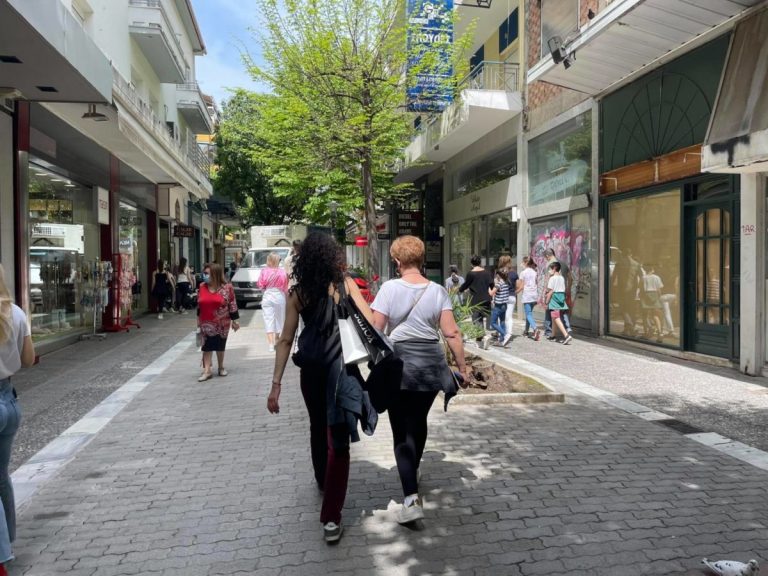 ‘Αρση περιοριστικών μέτρων – Τι αλλάζει από σήμερα