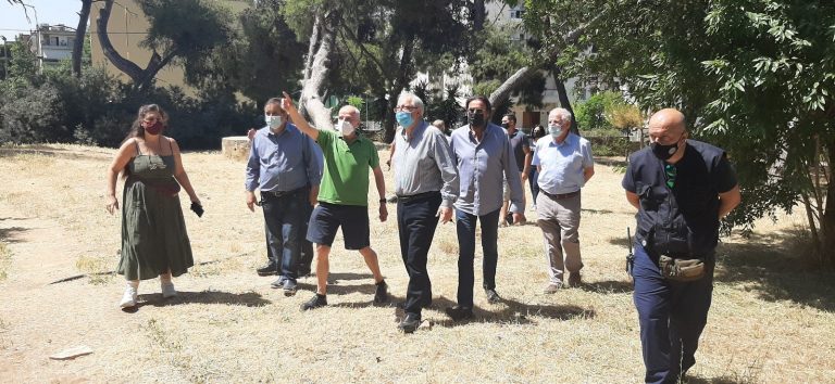 Αυτοψία του Δημάρχου Αμαρουσίου Θ. Αμπατζόγλου σε έργα στην περιοχή του Παραδείσου – Συνάντηση και διαβούλευση με τους κατοίκους – Δήμος Αμαρουσίου