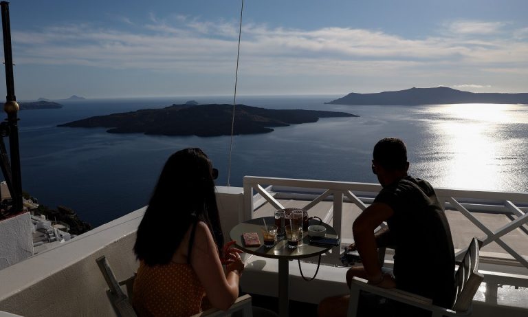 Κοινωνικός Τουρισμός 2021: Ανοίγει την Δευτέρα 24/5 η πλατφόρμα για αιτήσεις