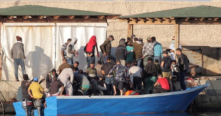 Πάνω από 400 αφίξεις μεταναστών και προσφύγων από χθες στην Λαμπεντούζα