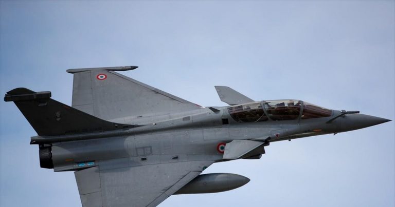 Αγοράζει 12 μεταχειρισμένα Rafale F3R από τη Γαλλία