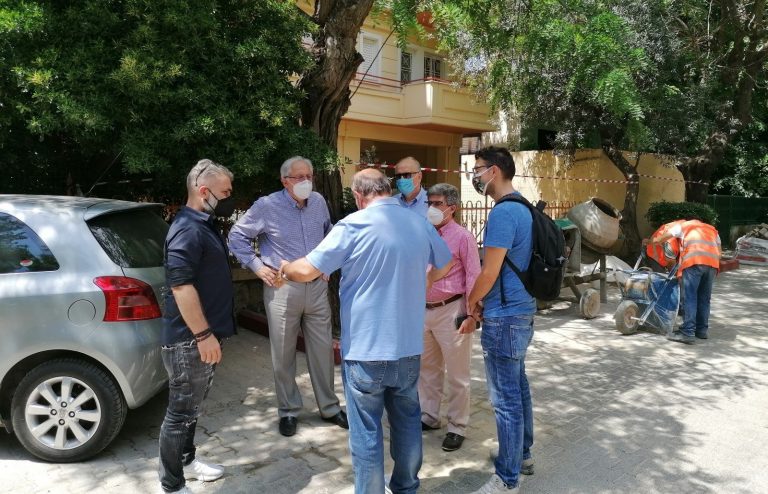 Αυτοψίες του Δημάρχου Αμαρουσίου Θ. Αμπατζόγλου σε έργα στις οδούς Μιλτιάδου, Ι. Δούση και στη Βορέειο Βιβλιοθήκη – Δήμος Αμαρουσίου