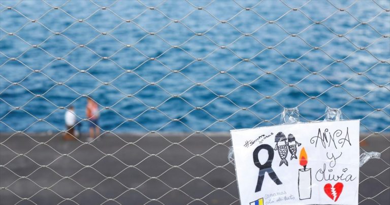 Ψάχνουν στη θάλασσα για το κοριτσάκι που σκότωσε ο πατέρας της μαζί με την αδελφή της