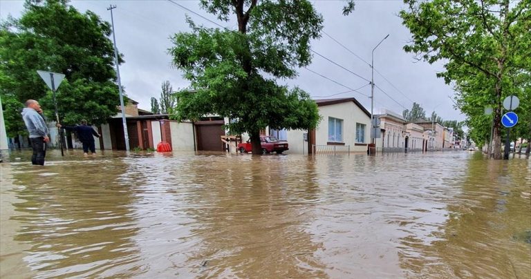 Σε κατάσταση έκτακτης ανάγκης η Κριμαία, μετά τις πλημμύρες