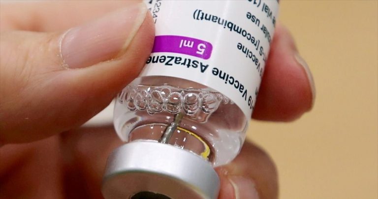 Πιο μικρός ο κίνδυνος θρόμβωσης μετά τη δεύτερη δόση