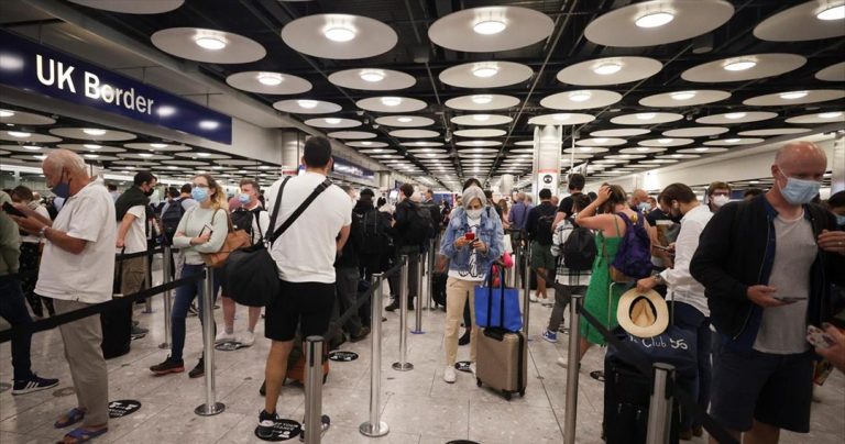 Πιο κοντά στα ταξίδια χωρίς καραντίνα για τους «πορτοκαλί» προορισμούς