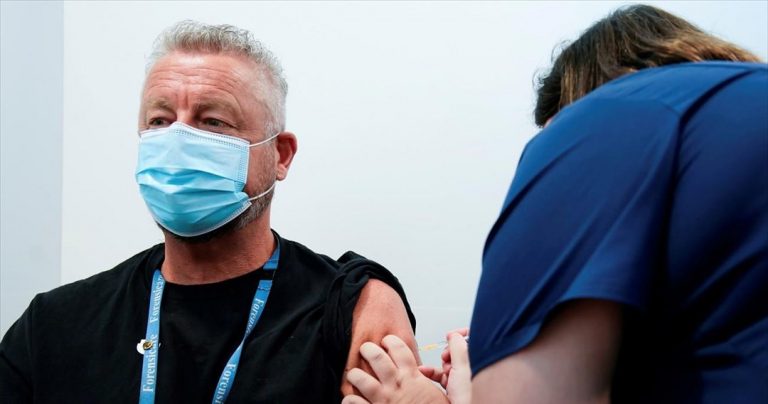 Με εμβόλιο mRNA η β΄δόση για όσους έχουν εμβολιαστεί με ΑstraZeneca