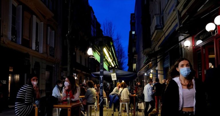 Επανέρχεται η νυχτερινή απαγόρευση κυκλοφορίας σε 30 πόλεις