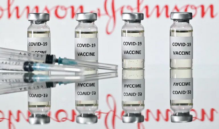 Εμβόλιο Johnson & Johnson: Αυτή είναι η πιθανή σπάνια παρενέργεια