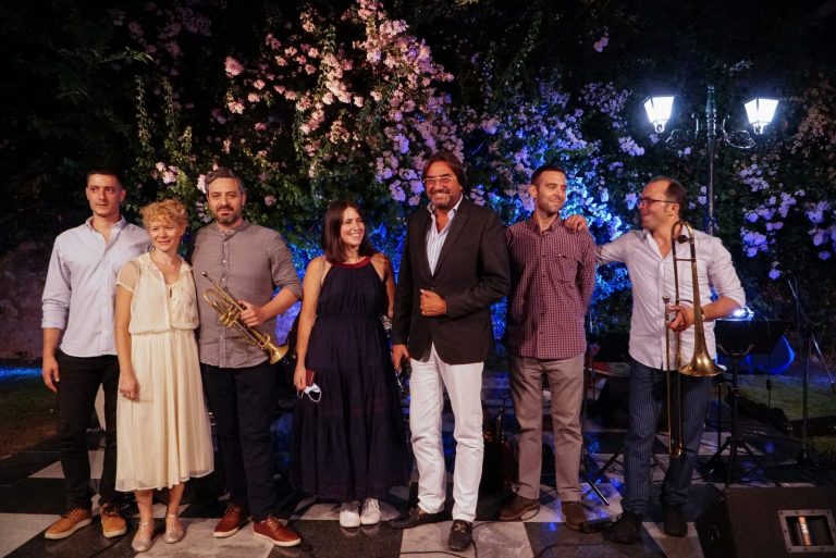 Η ατμοσφαιρική μουσική συναυλία των «Jeepers Creepers» στον κήπο της Βορέειου Βιβλιοθήκης Αμαρουσίου – Δήμος Αμαρουσίου