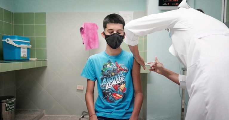 Τι λένε οι ειδικοί για τον εμβολιασμό των παιδιών