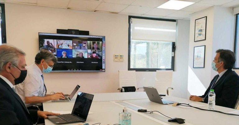 Τηλεδιάσκεψη ΕΟΔΥ με ειδικούς επιστήμονες του αμερικανικού CDC