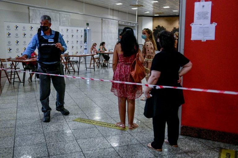 Πού μπορείτε να κάνετε δωρεάν rapid test την Παρασκευή 20 Αυγούστου