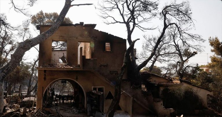 Άμεση ψυχολογική υποστήριξη στους πληγέντες των πυρκαγιών