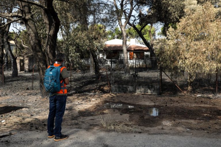 Φωτιές: Πρωτοφανής κινητοποίηση στο Ηράκλειο για τους πυρόπληκτους – Ξεκίνησε η αποστολή ειδών πρώτης ανάγκης