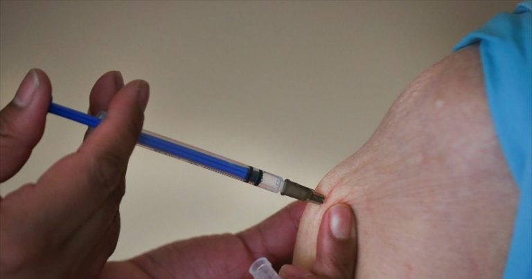 Οι νέες οδηγίες προς τους πλήρως εμβολιασμένους
