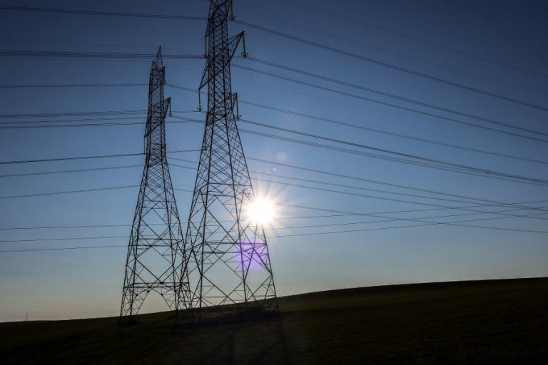 Ποιες περιοχές της χώρας δεν έχουν ρεύμα, οι προγραμματισμένες διακοπές ρεύματος στην Αττική
