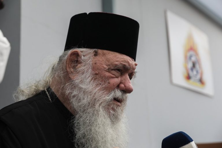 Αρχιεπίσκοπος Ιερώνυμος: Οι δομές της εκκλησίας στη διάθεση των πυρόπληκτων