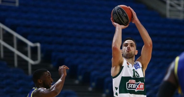 Έληξε το ΝΒΑ out, έμεινε Παναθηναϊκό ο Παπαπέτρου