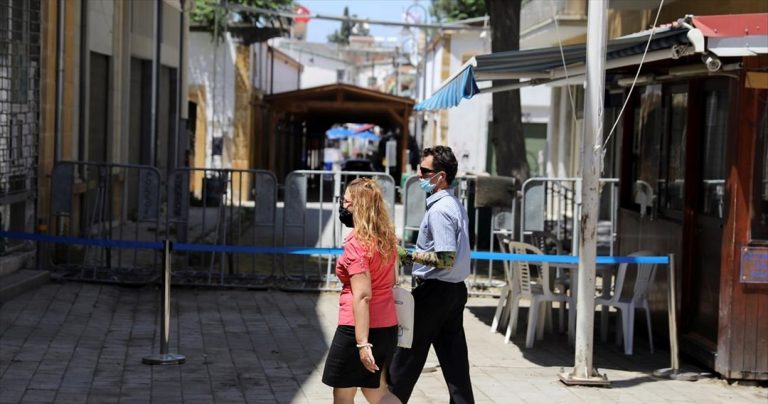 Σκάνδαλο με πλαστά πιστοποιητικά εμβολιασμού