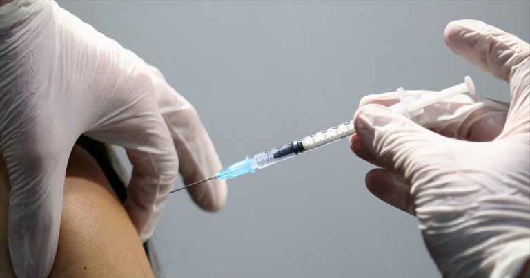 Ο εμβολιασμός αποτρέπει τη σοβαρή νόσο να επιτεθεί στο ανοσοποιητικό σύστημα