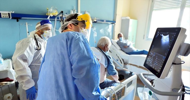 Συμπτώματα για το 37% των ασθενών 6 μήνες μετά τη νόσηση