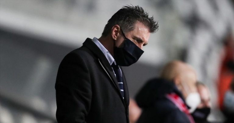 Ο Ζαγοράκης ανακοίνωσε την παραίτησή του