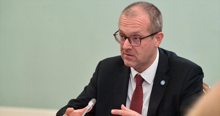 Απαισιόδοξος ο Κλούγκε για την καταπολέμηση του κορωνοϊού μόνο με τον εμβολιασμό