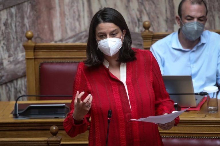 Κεραμέως: «Το εκπαιδευτικό σύστημα να δώσει έμφαση στην καλλιέργεια δεξιοτήτων»