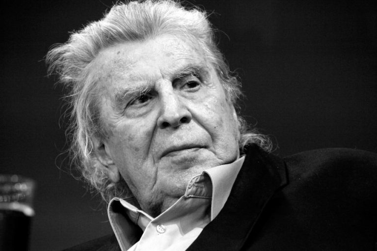 Μαργαρίτα Θεοδωράκη για Μίκη: «Υπέφερε πολύ, τώρα ξεκουράζεται…»