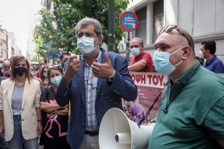 ΝΔ: Ο εμβολιασμένος αντιεμβολιαστής Πολάκης ζωντανή απόδειξη της αποτελεσματικότητας του υποχρεωτικού εμβολιασμού