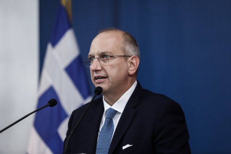 Οικονόμου κατά Τσίπρα: «Δεν καταλαβαίνει ότι η Ελλάδα αλλάζει…»